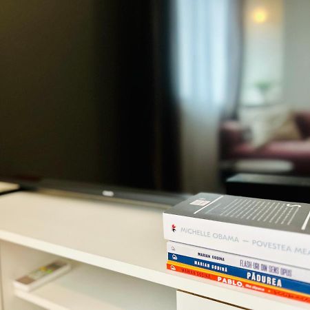 Ultracentral Lux Boutique 1Br Ap Near Subway بوخارست المظهر الخارجي الصورة